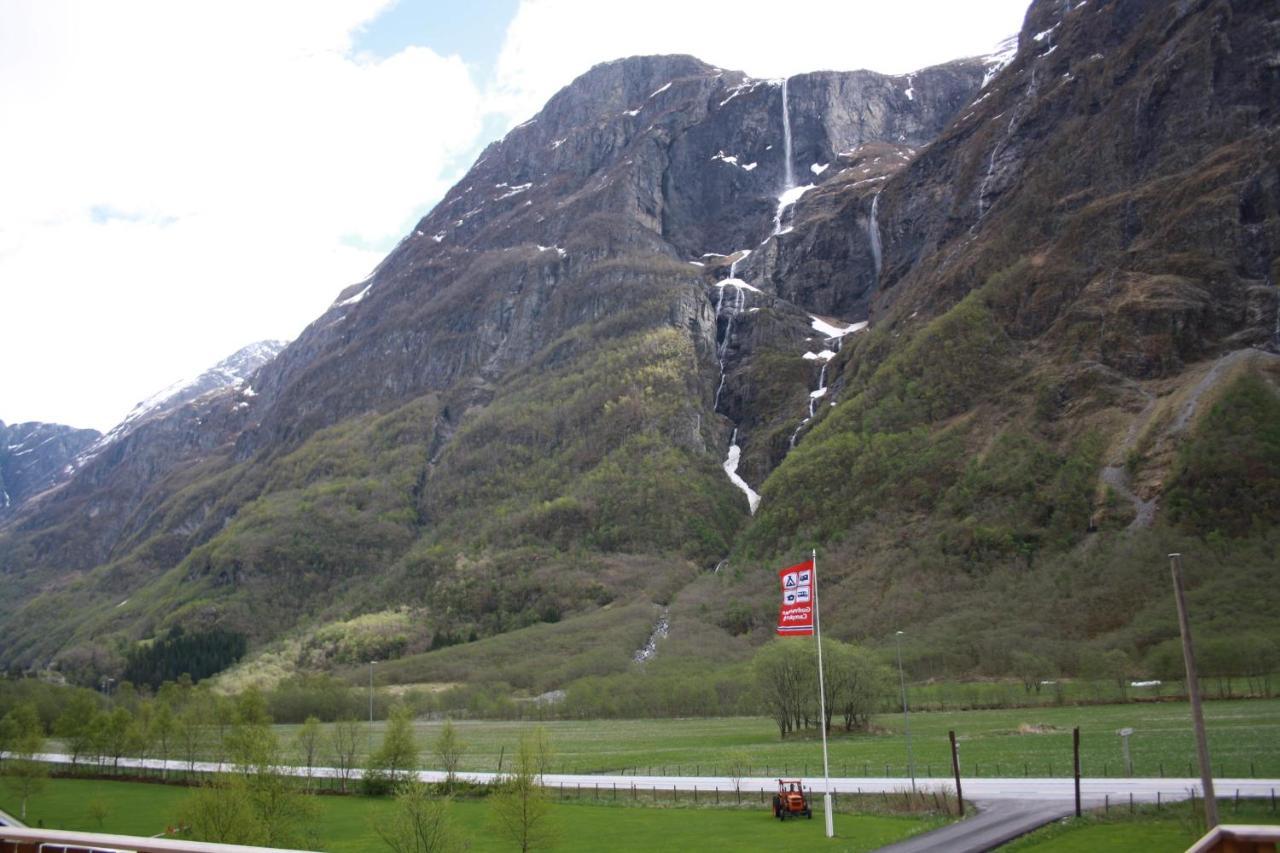 Gudvangen Camping Hotel Exterior photo