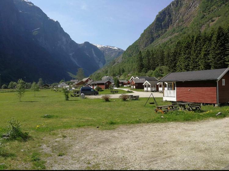 Gudvangen Camping Hotel Exterior photo