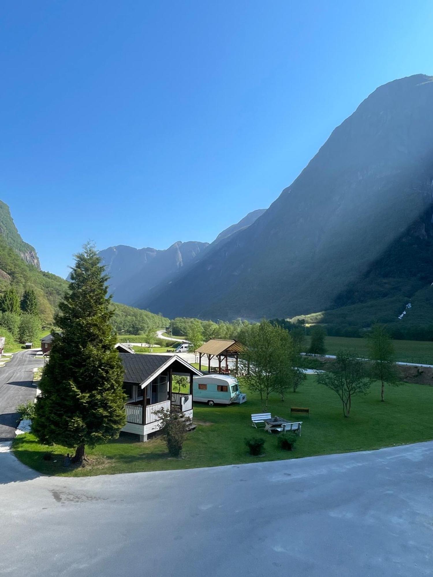 Gudvangen Camping Hotel Exterior photo