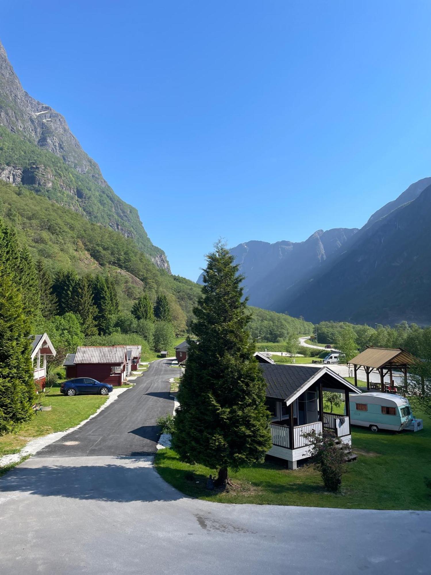 Gudvangen Camping Hotel Exterior photo