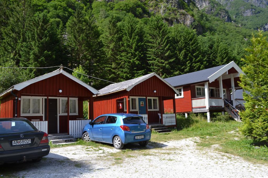 Gudvangen Camping Hotel Exterior photo